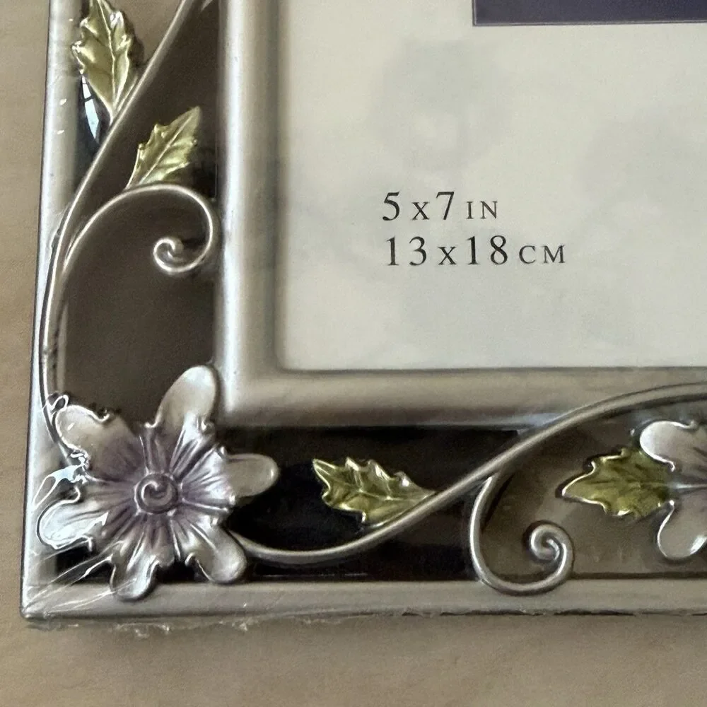 Heirloom 5x7 Victorian Floral Metal Photo Frame Silver Purple Green Vine Sealed